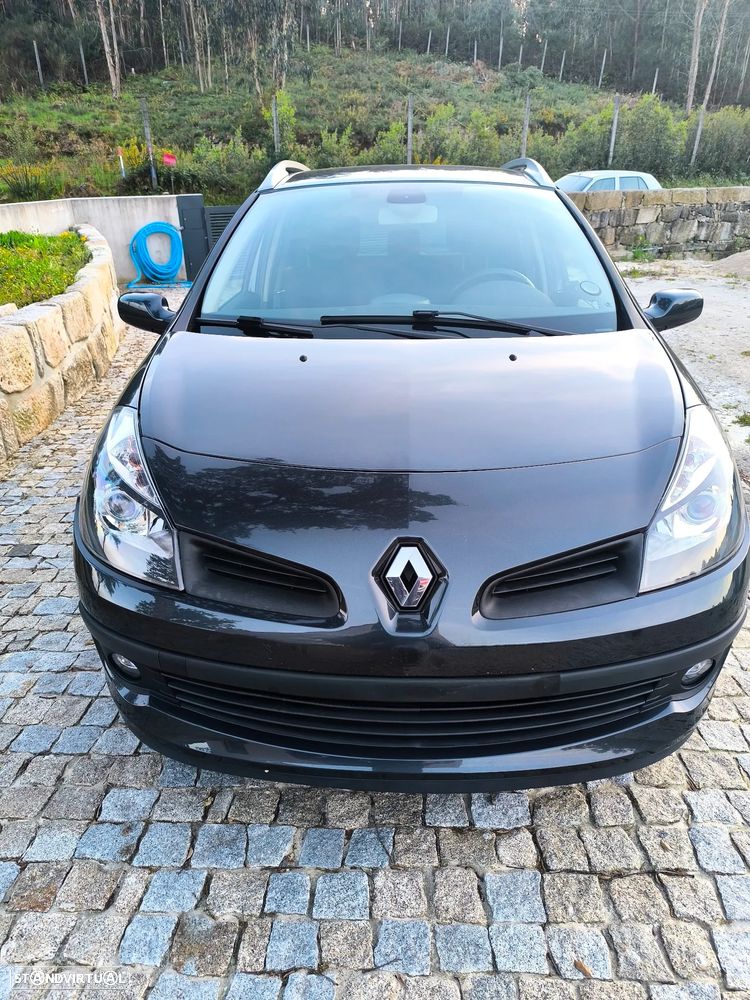Renault Clio Sport Tourer - 1