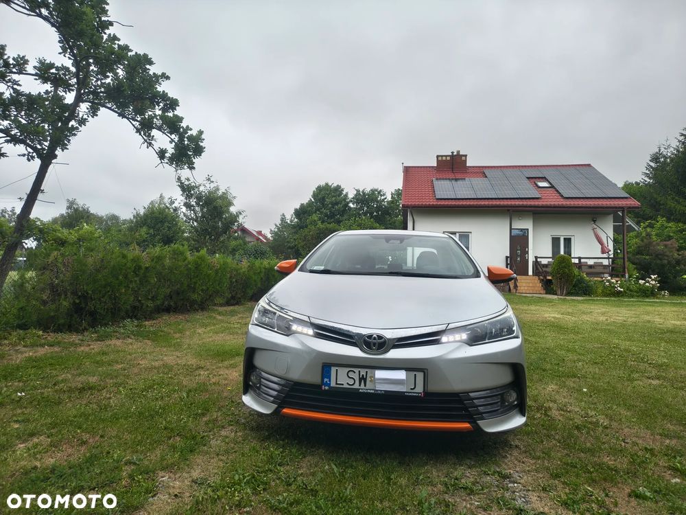 Toyota Corolla 1.6 Comfort - 1