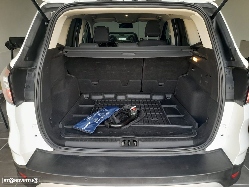 Ford Kuga 2.0 TDCi Titanium 4WD Powershift - 9