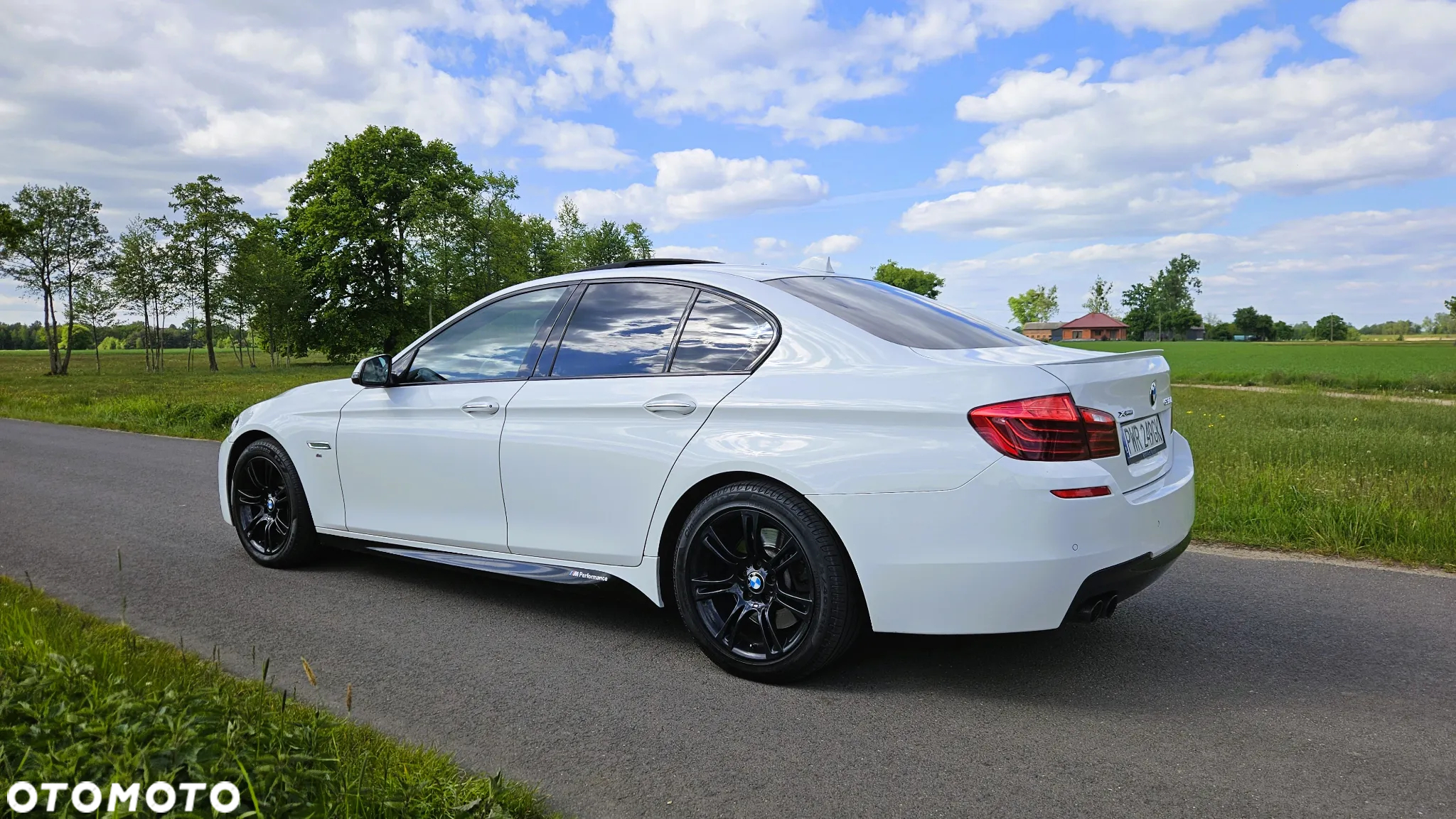 BMW Seria 5 530d xDrive - 7