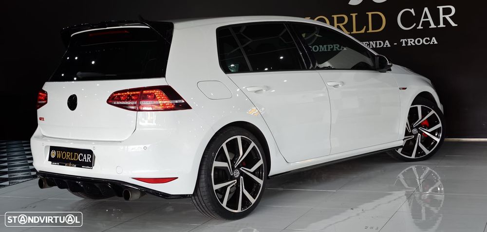 VW Golf - 10
