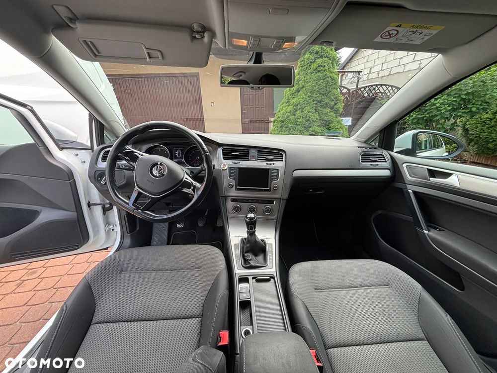 Volkswagen Golf 1.6 TDI BlueMotion Trendline - 8