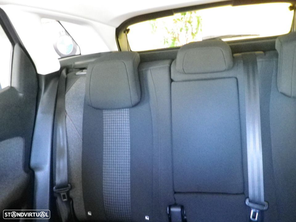 Peugeot 3008 - 40