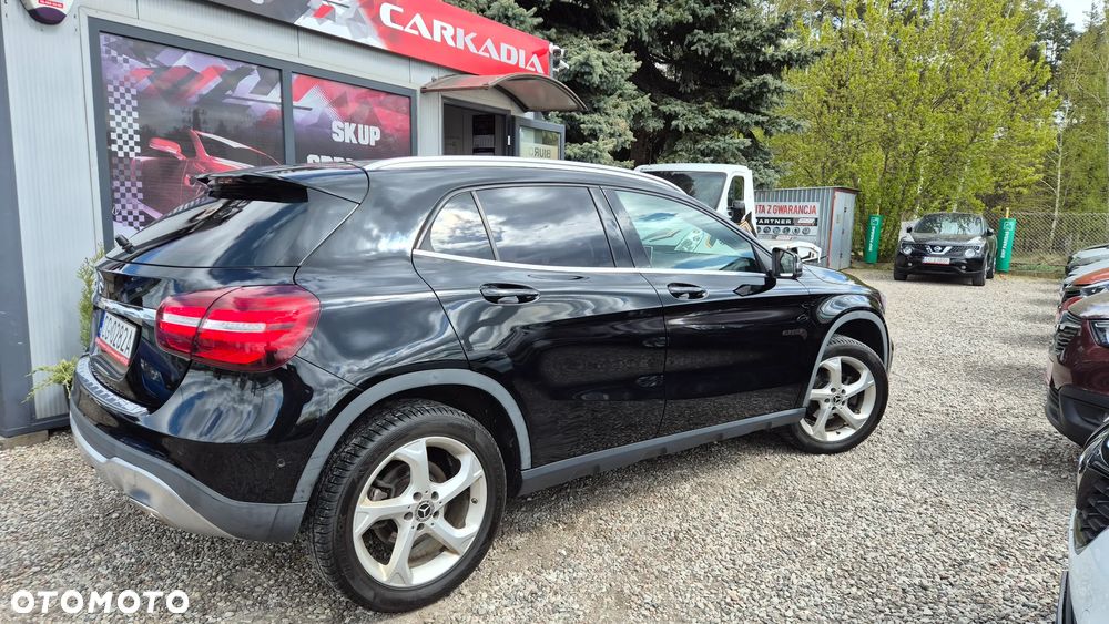 Mercedes-Benz GLA 200 7G-DCT AMG Line - 9