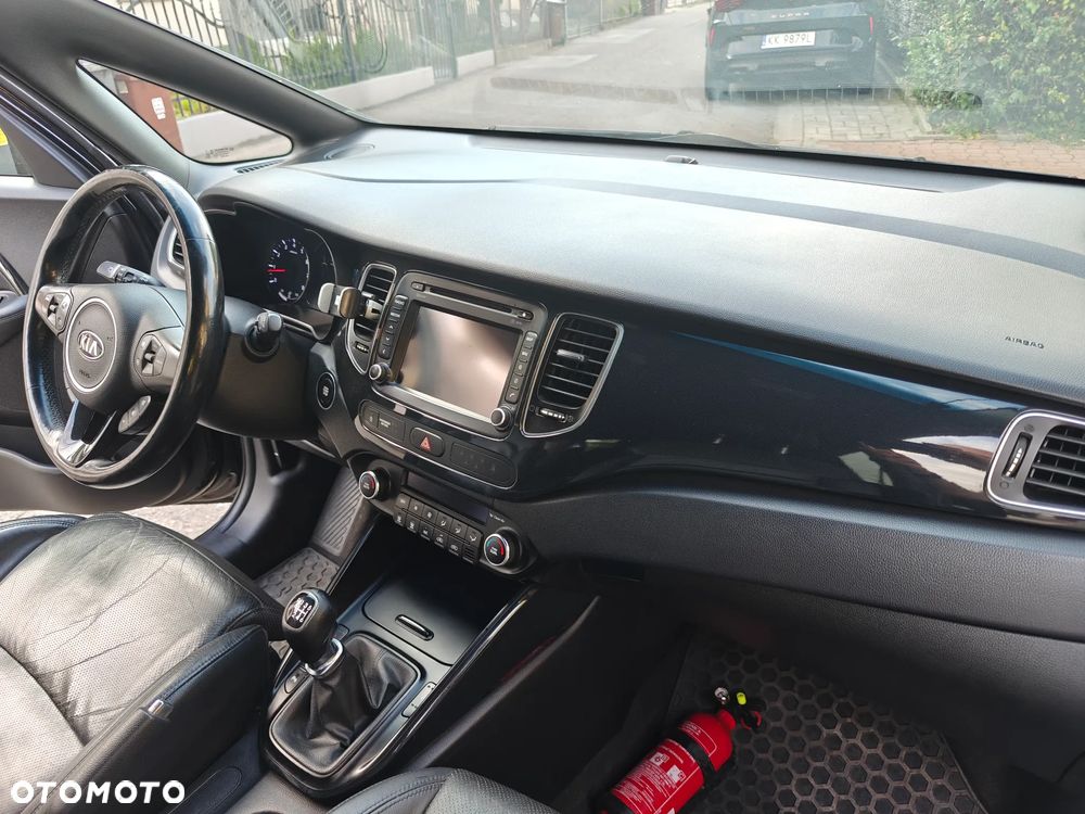 Kia Carens 1.6 GDI L 7os - 13