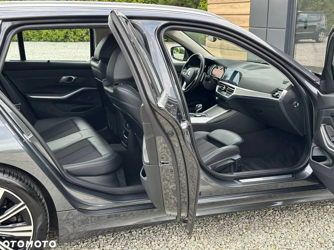 BMW Seria 3 320d Sport Line - 9