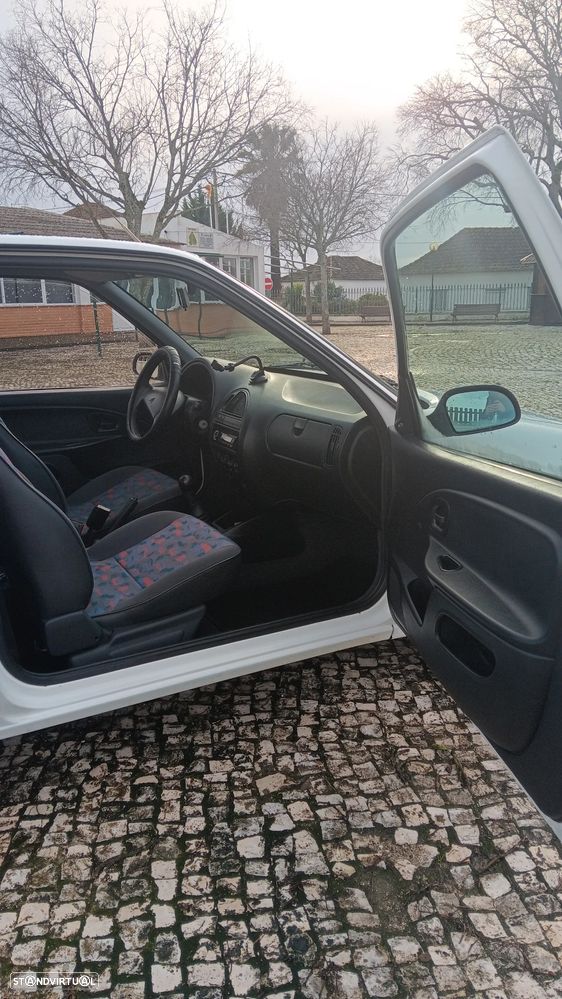 Citroën Saxo 1.0i First - 8