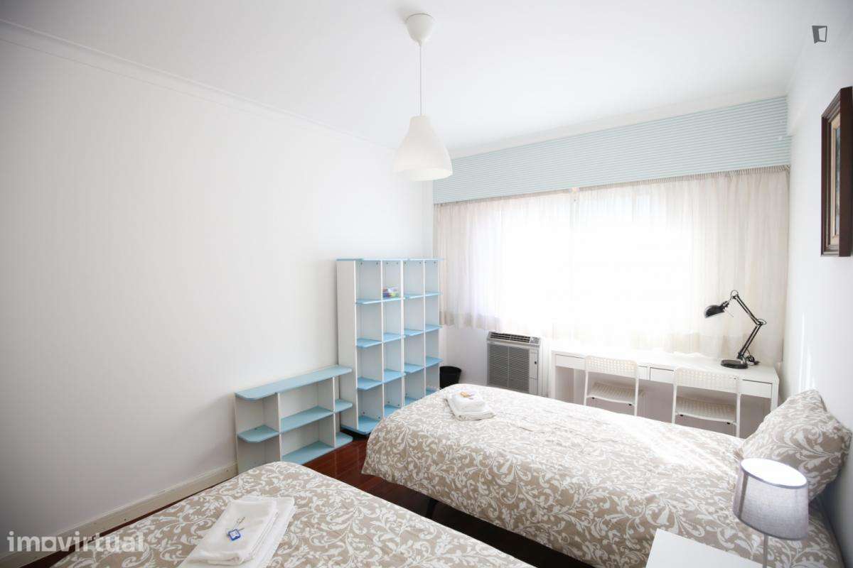 Quarto - localizado em Olaias Lisbon - Grande imagem: 2/46