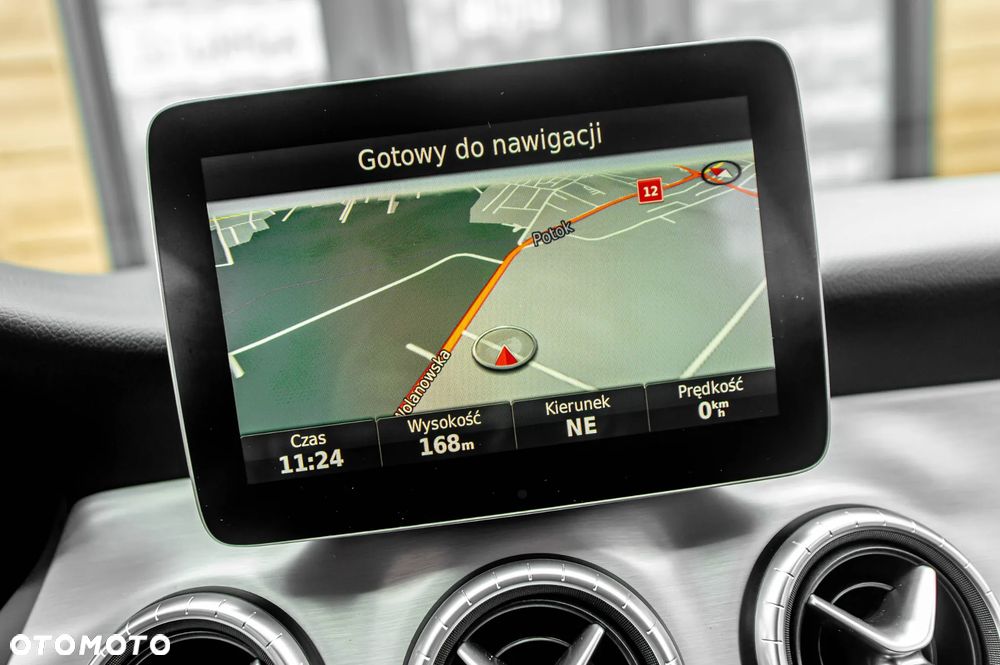 Mercedes-Benz CLA 250 4Matic 7G-DCT AMG Line - 32