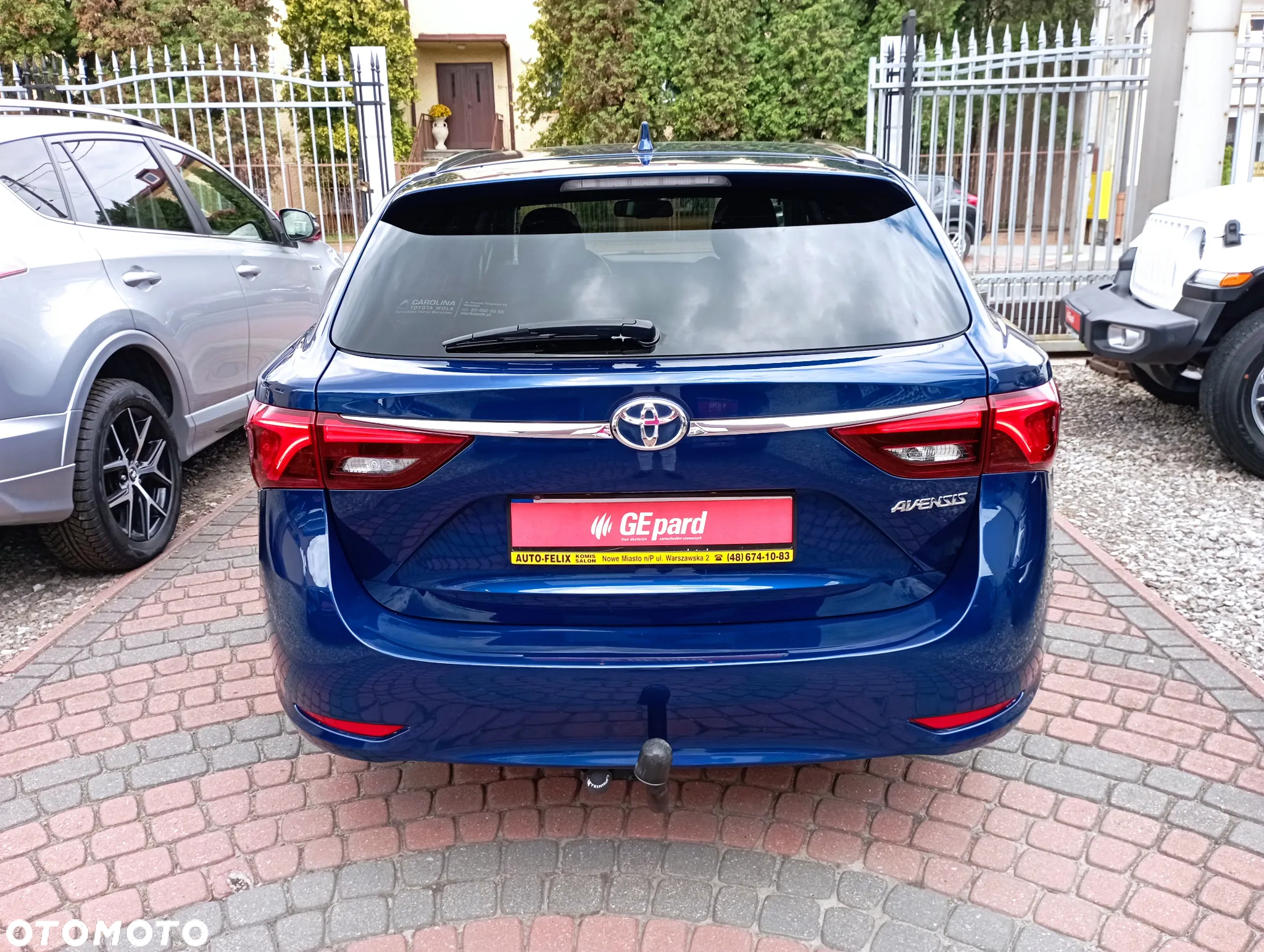 Toyota Avensis 2.0 D-4D Premium - 5