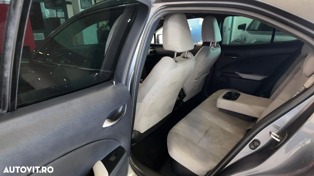 Lexus UX 250h 2.0L HEV 20H- (178 HP) 4X4 CVT Special Edition - 34