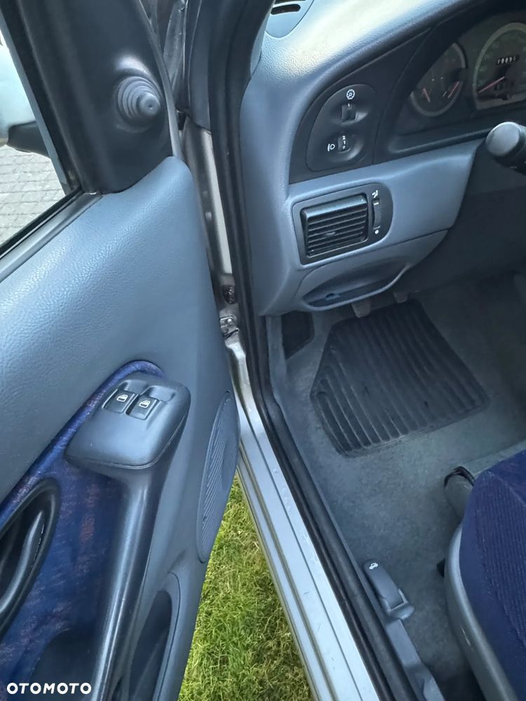 Fiat Siena - 15