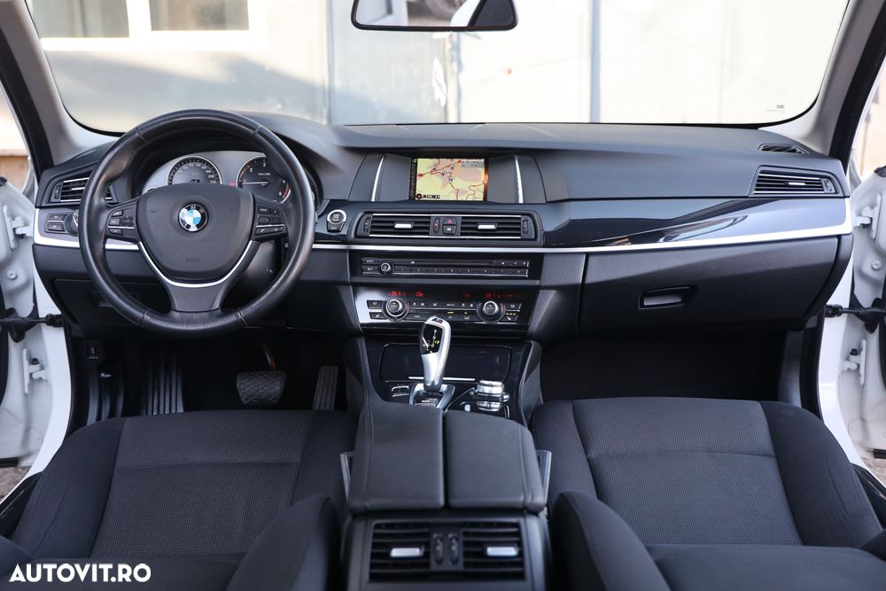BMW Seria 5 520d Aut. - 14