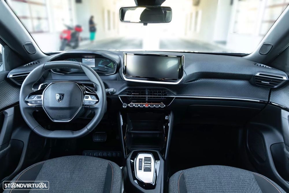 Peugeot 2008 - 9