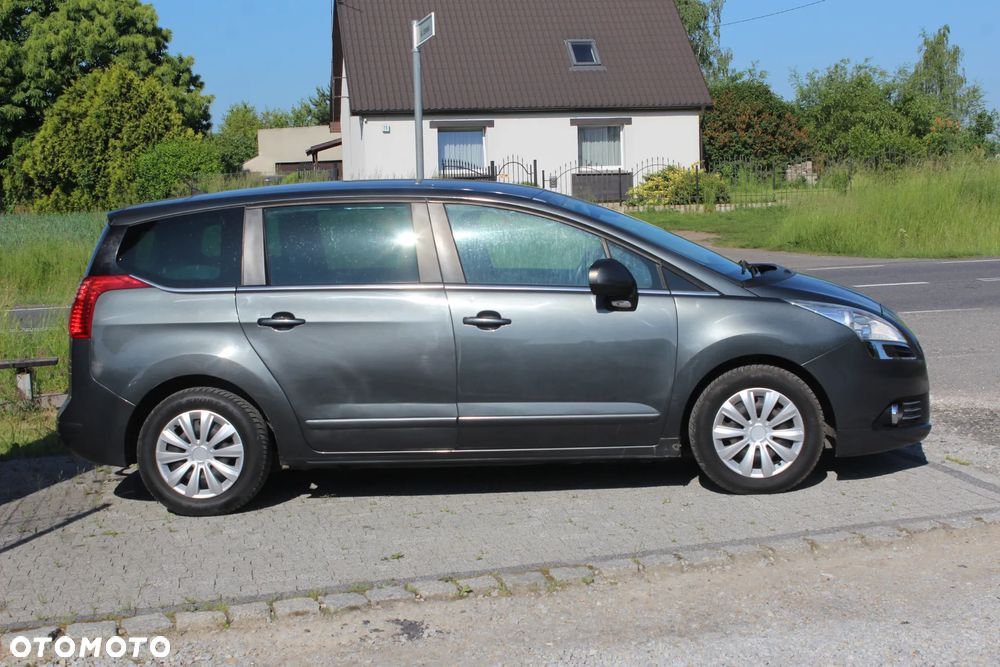 Peugeot 5008 HDI FAP 110 Premium - 5