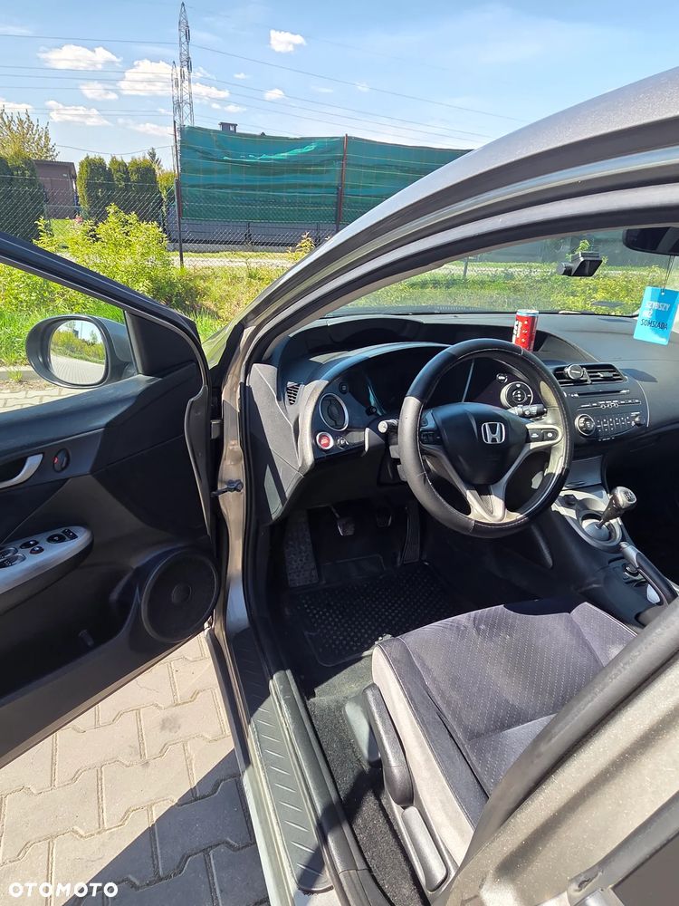 Honda Civic 1.8 Comfort - 8