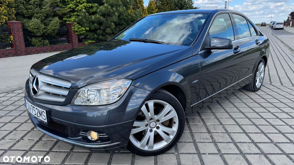 Mercedes-Benz Klasa C 180 CGI Automatik BlueEFFICIENCY Avantgarde - 2