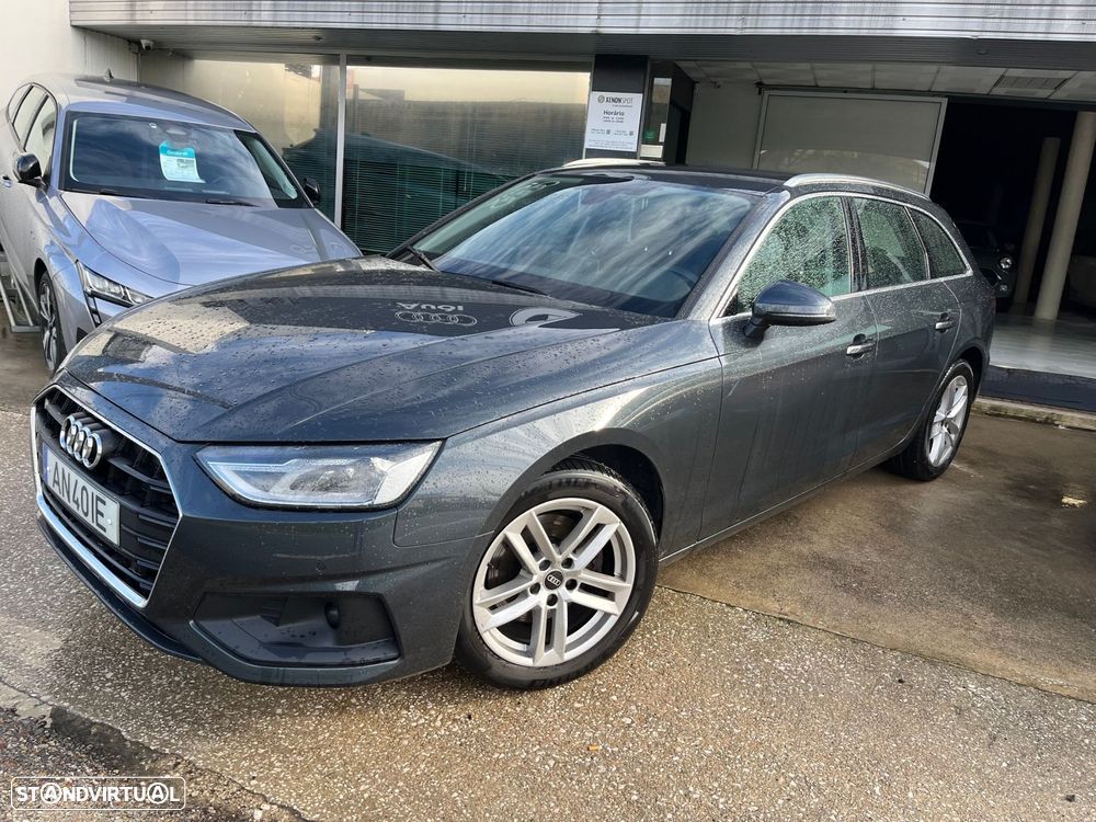 Audi A4 Avant 30 TDI S line S tronic - 1