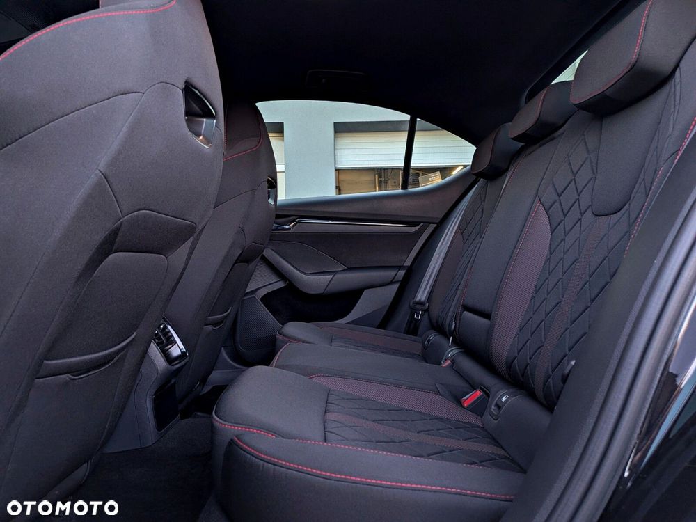 Skoda Octavia 2.0 TDI RS DSG - 10