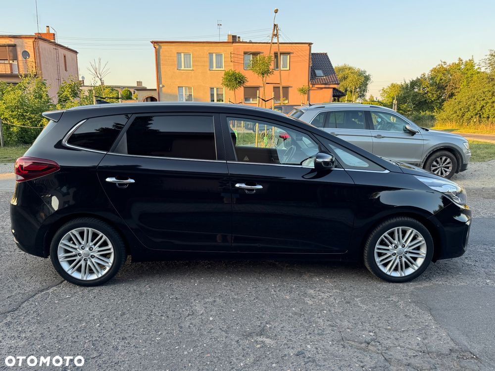 Kia Carens 1.7 CRDi 141 ISG Vision - 29