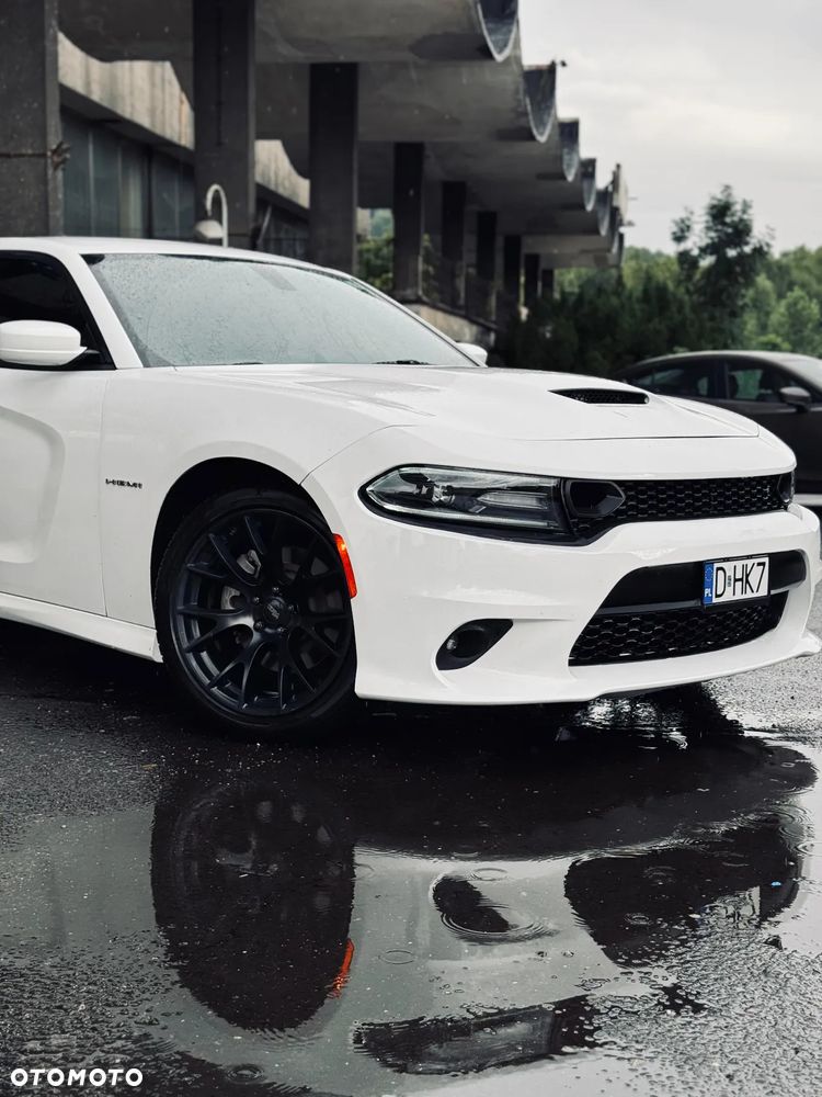 Dodge Charger 5.7 R/T - 4