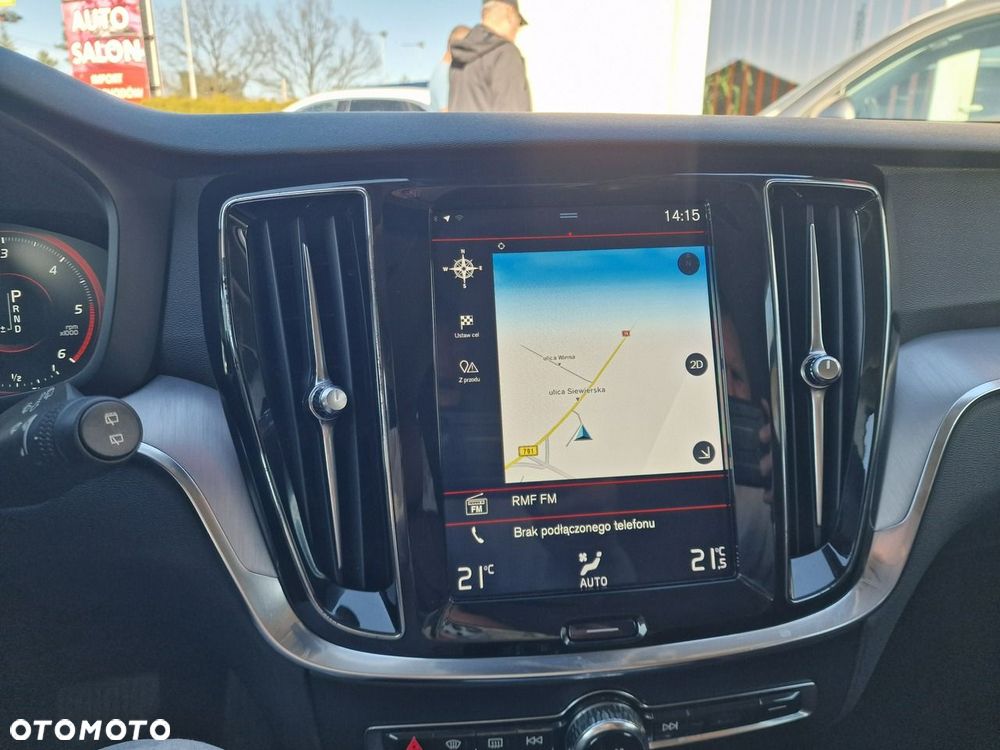 Volvo V60 D3 Geartronic Momentum Pro - 16