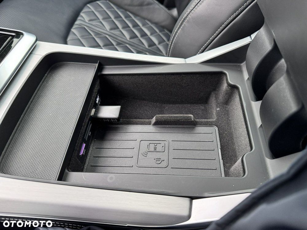 Audi Q8 - 36