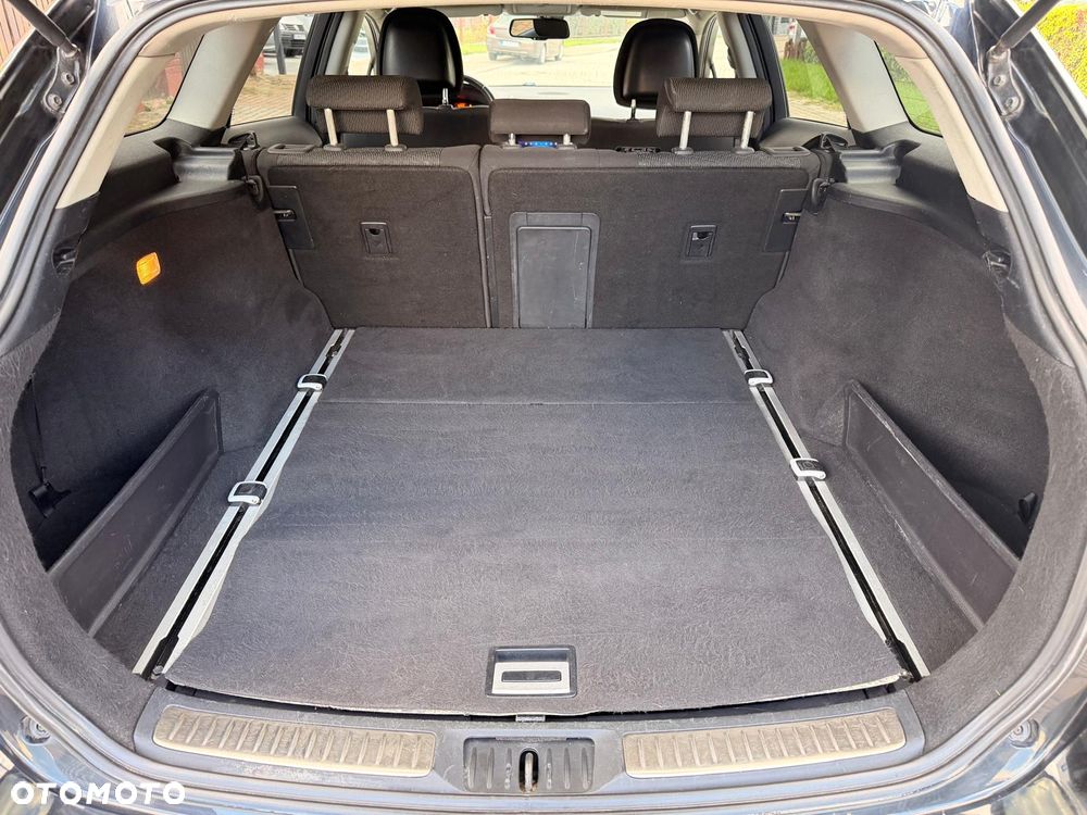 Toyota Avensis - 17