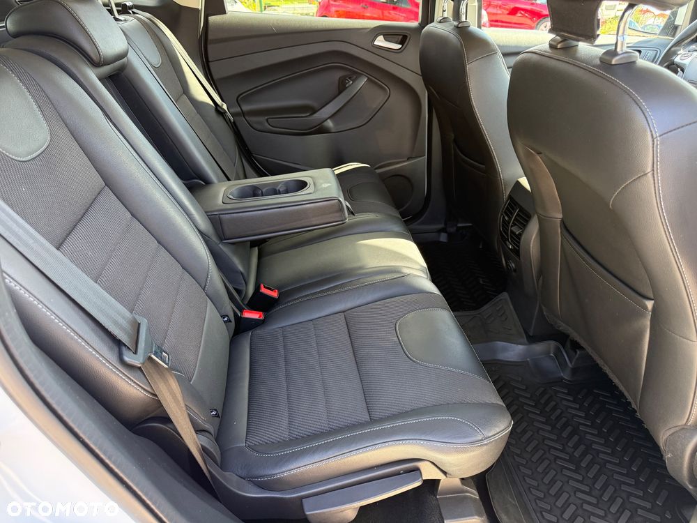 Ford Kuga 2.0 TDCi FWD Titanium - 14