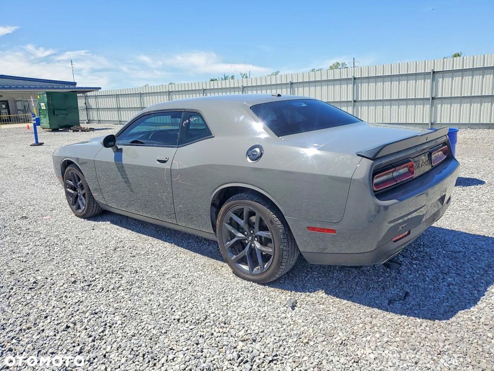 Dodge Challenger - 3