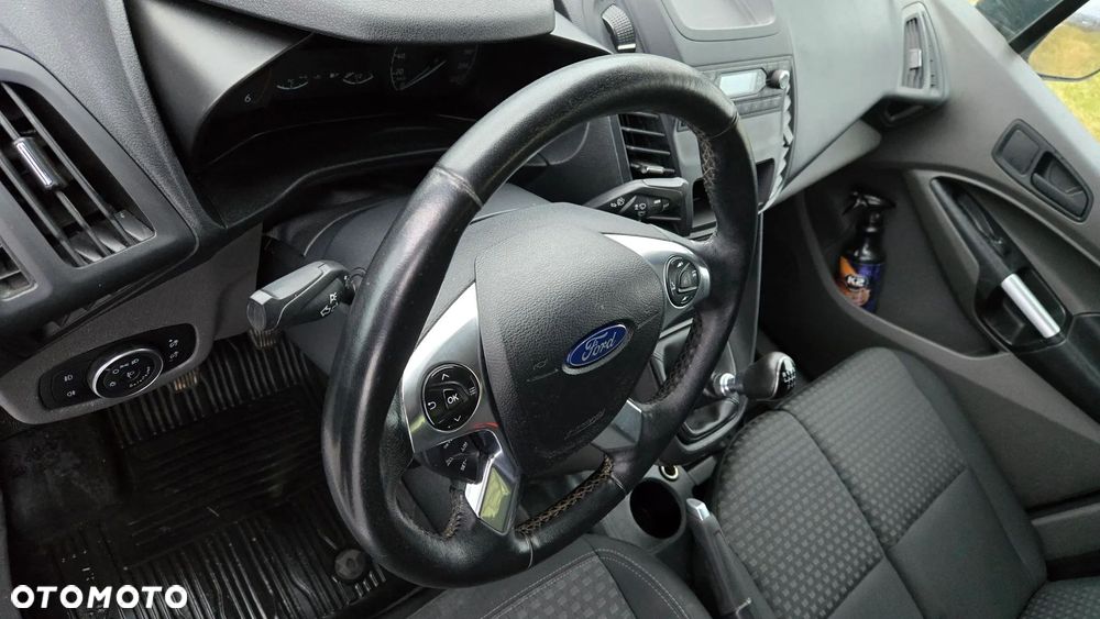 Ford Transit Connect - 11