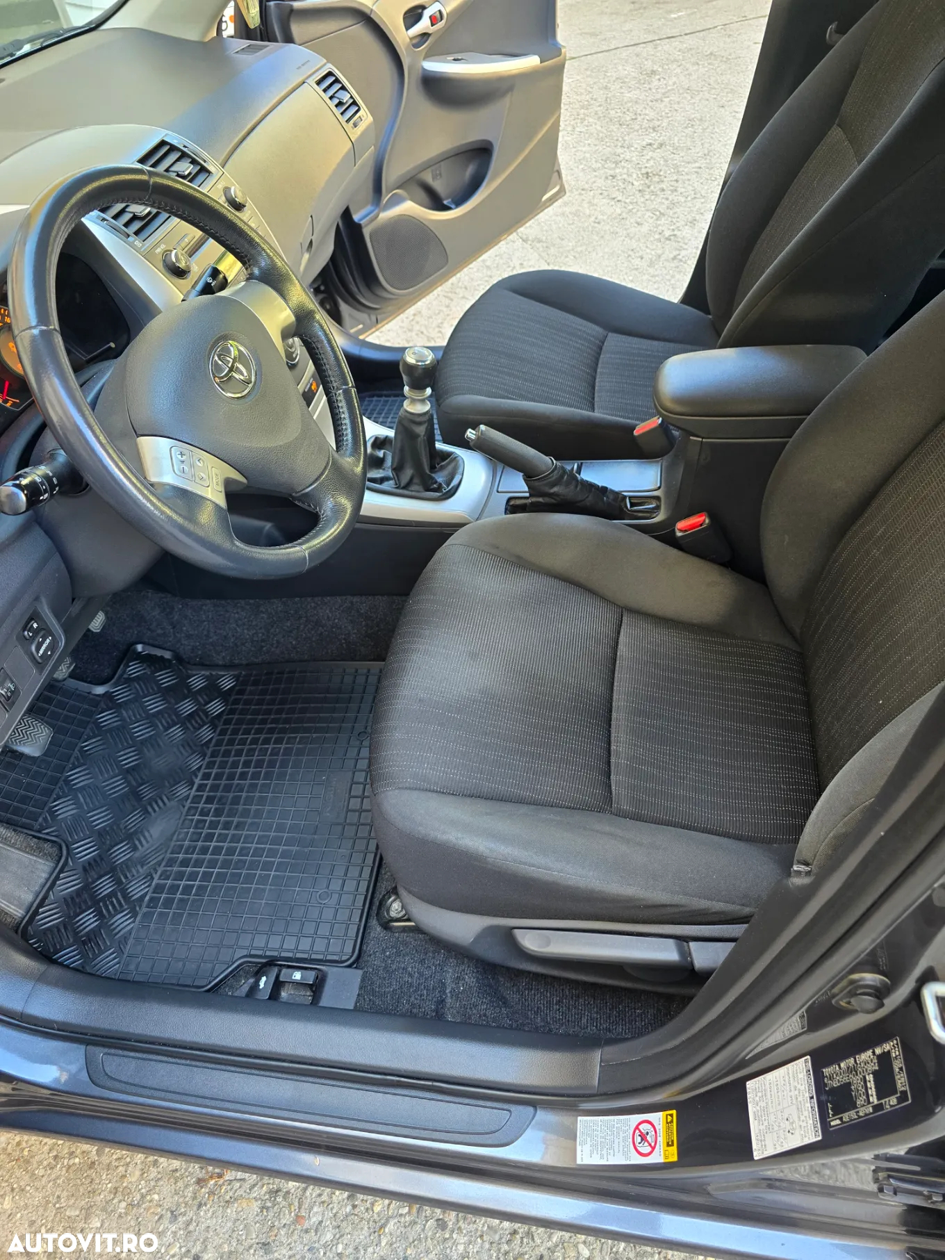 Toyota Corolla 2.0 D-4D DPF Sol - 20