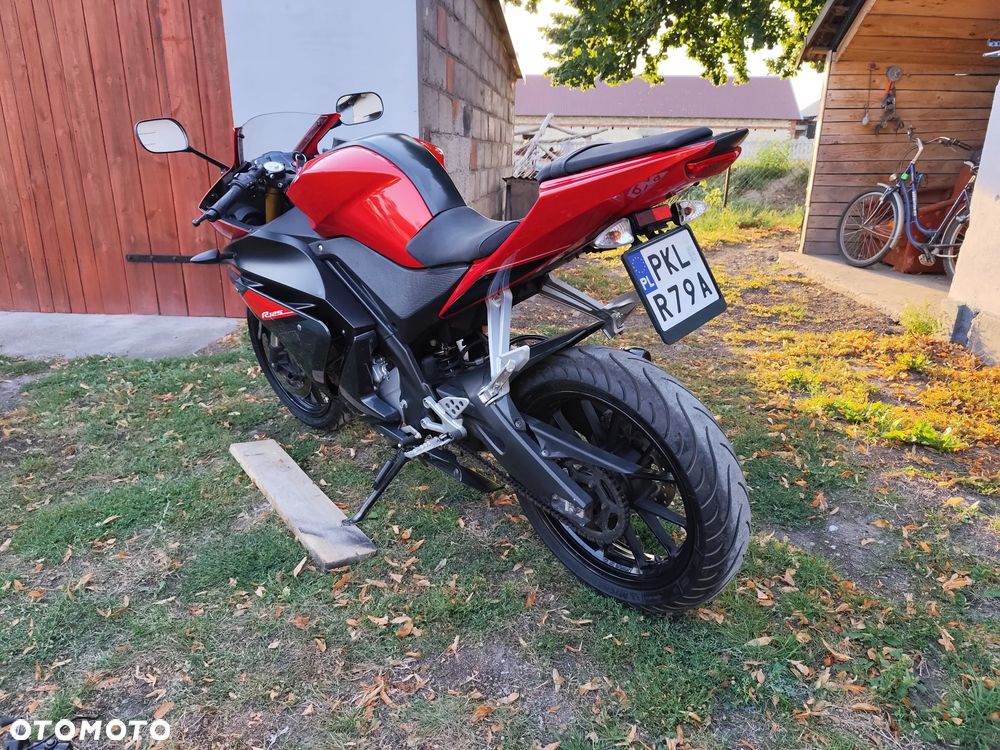Yamaha YZF - 3
