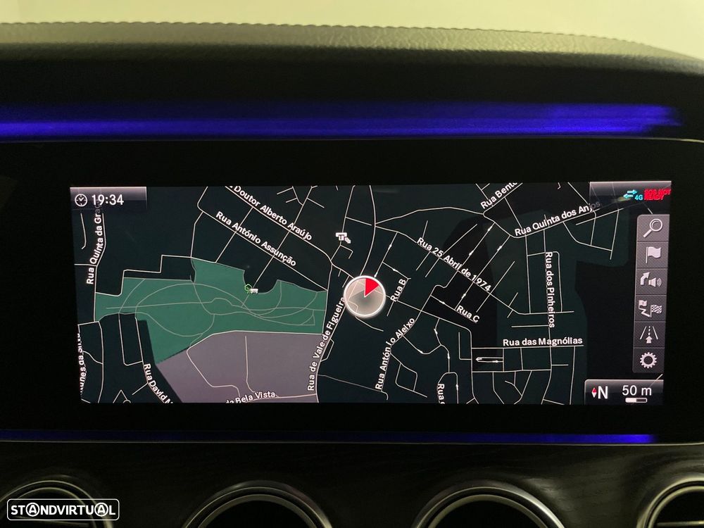 Mercedes-Benz E 300 de AMG Line - 40