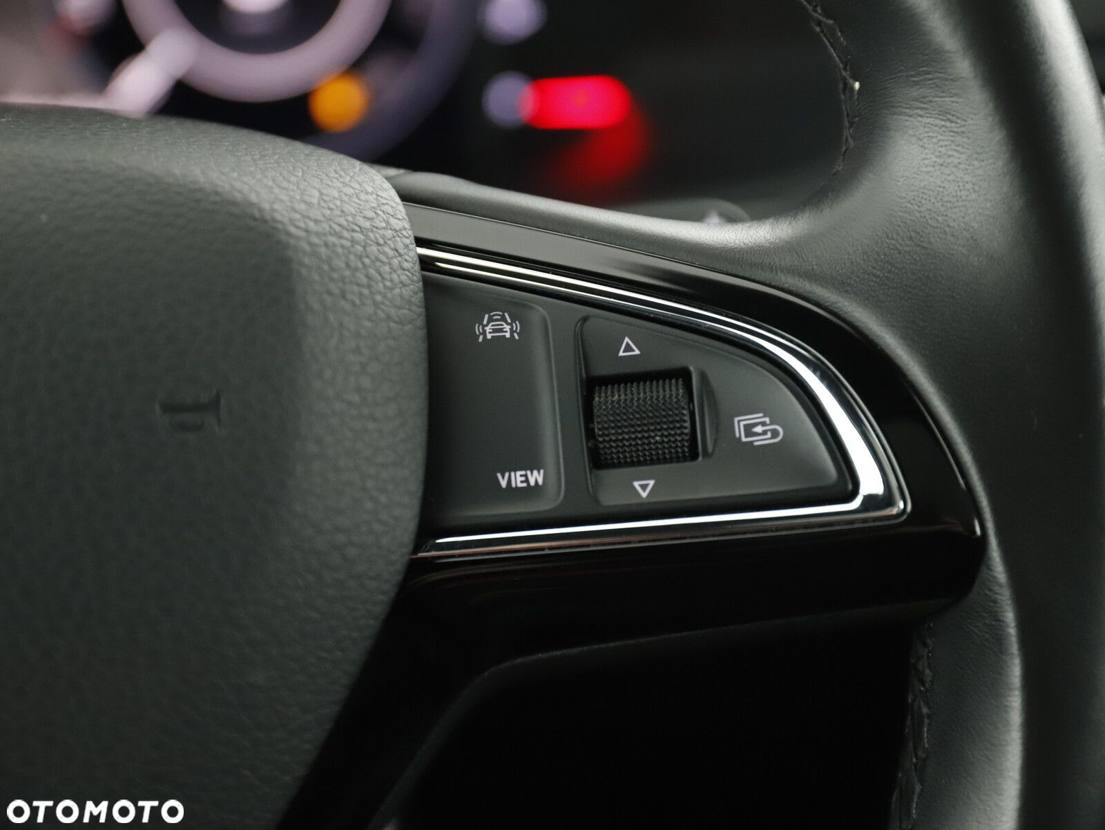 Skoda Superb 2.0 TDI SCR L&K DSG - 23