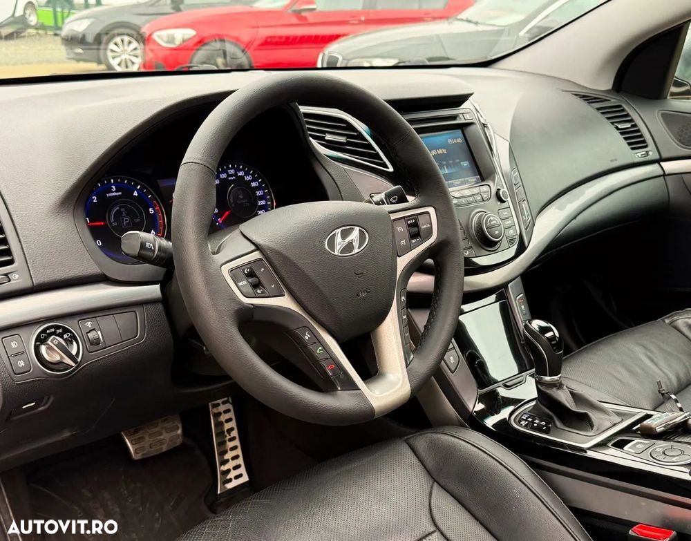 Hyundai i40 i40cw 1.7 CRDi Automatik Premium - 17