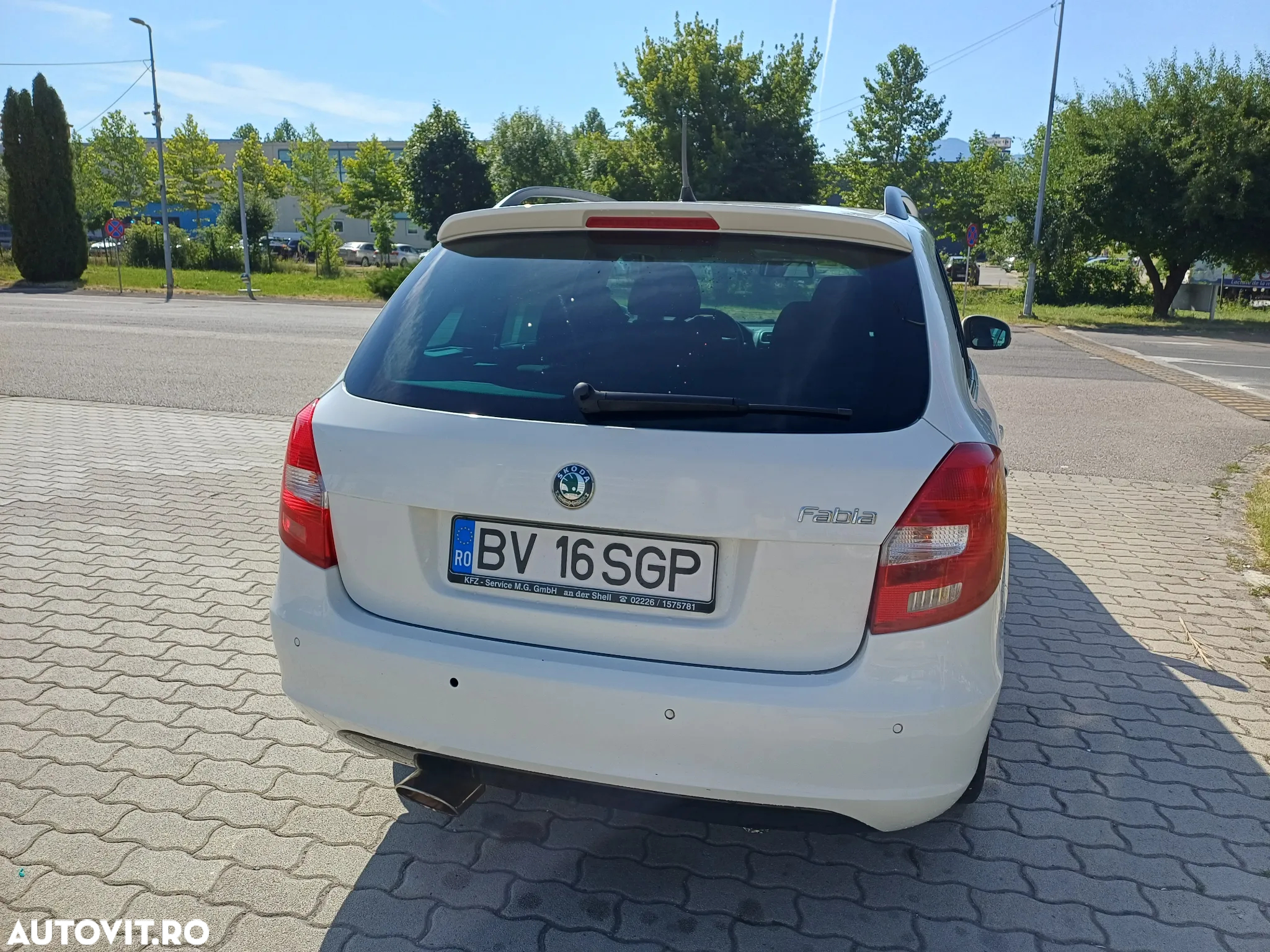 Skoda Fabia 1.6 16V Combi Tiptronic Ambiente - 4