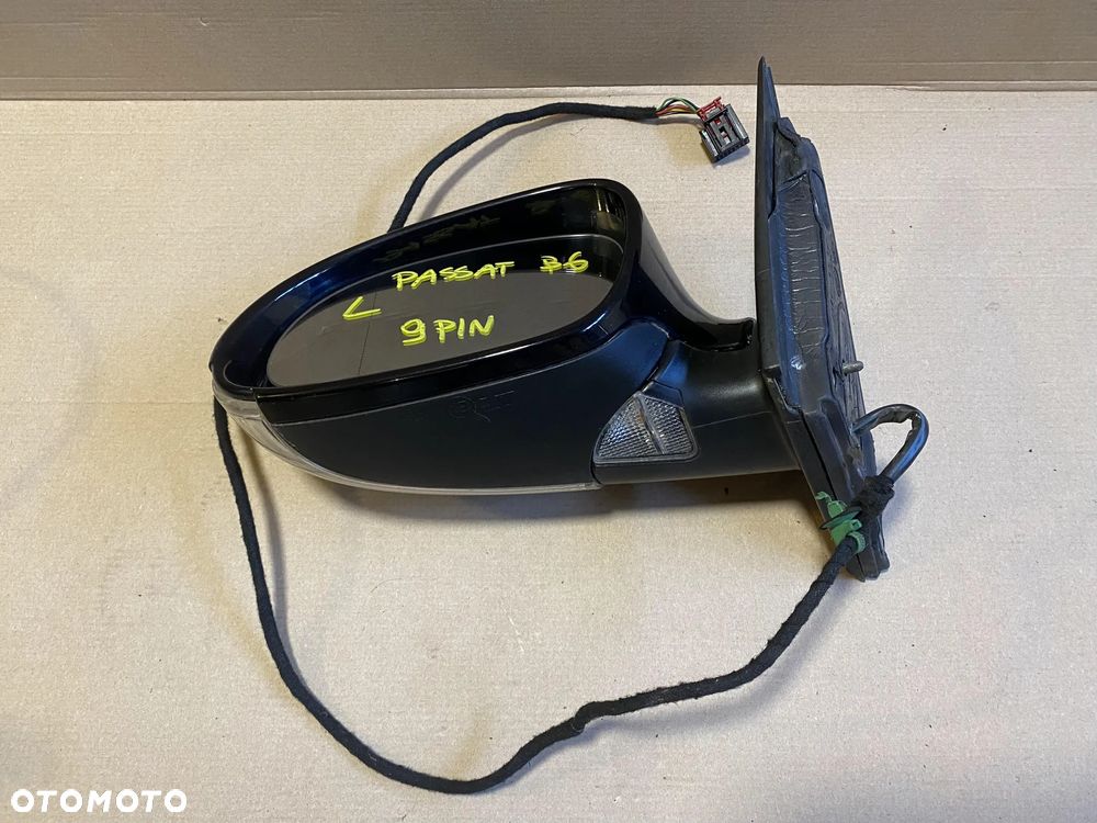 Lusterko lewe Volkswagen Passat B6 9 PIN LC9X OE - 1