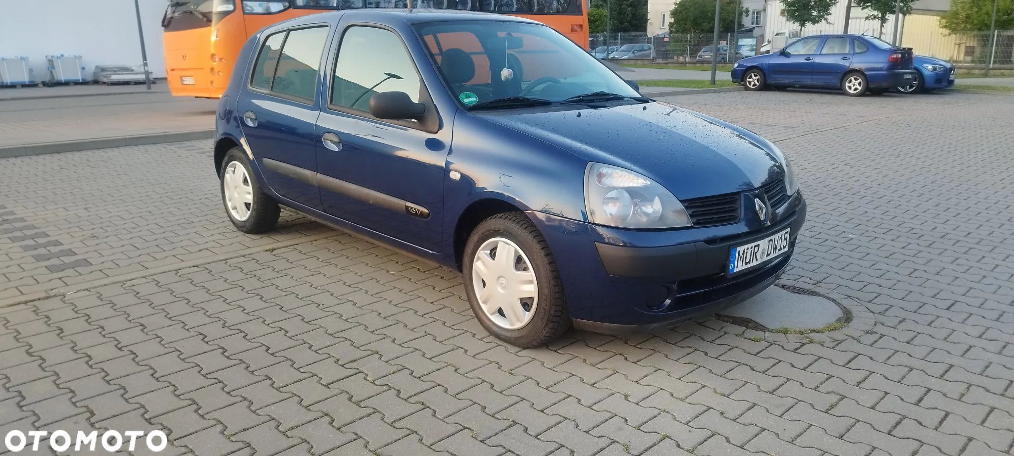 Renault Clio - 1