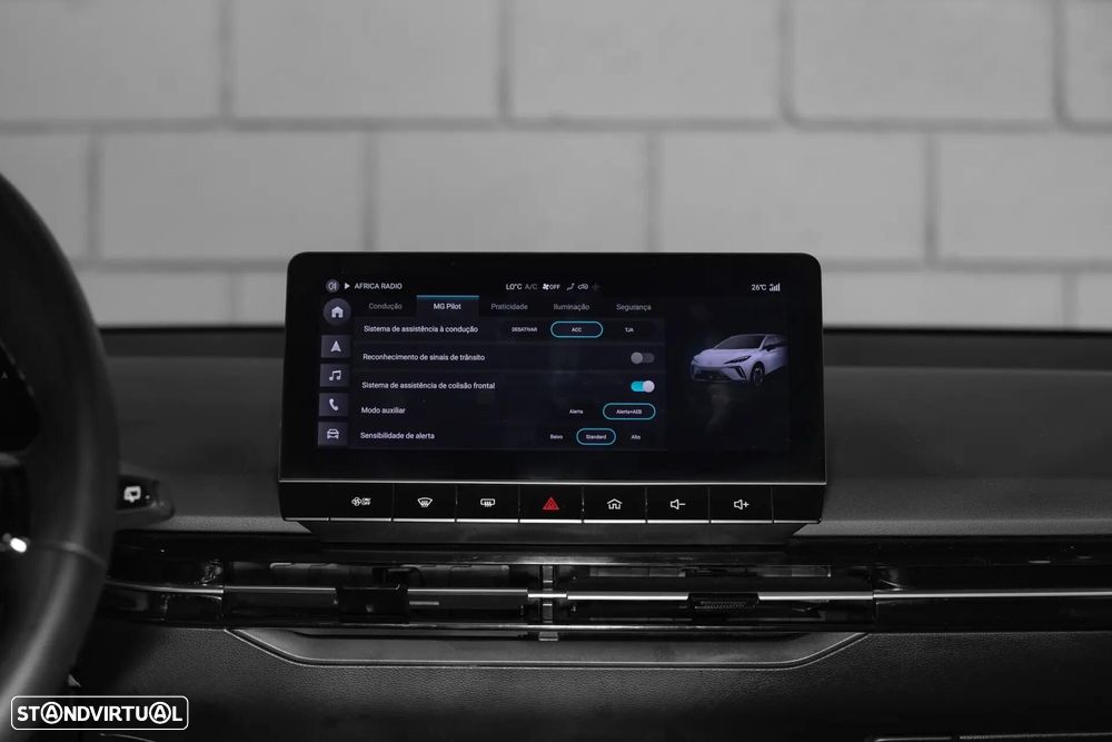 MG MG4 77 kWh Extended Range Luxury - 17