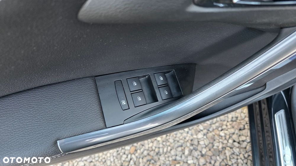 Opel Astra 1.4 T Cosmo - 19