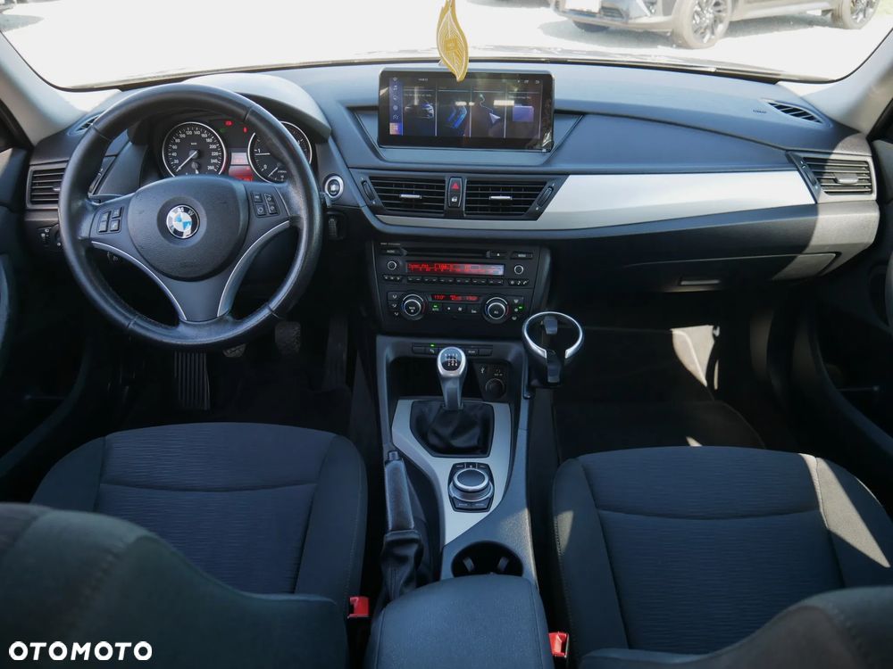 BMW X1 xDrive18d - 22