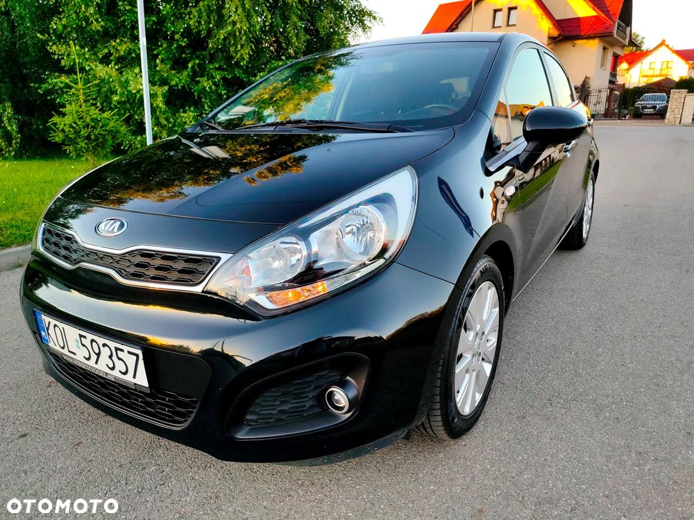 Kia Rio 1.4 Fifa World Cup Edition - 13