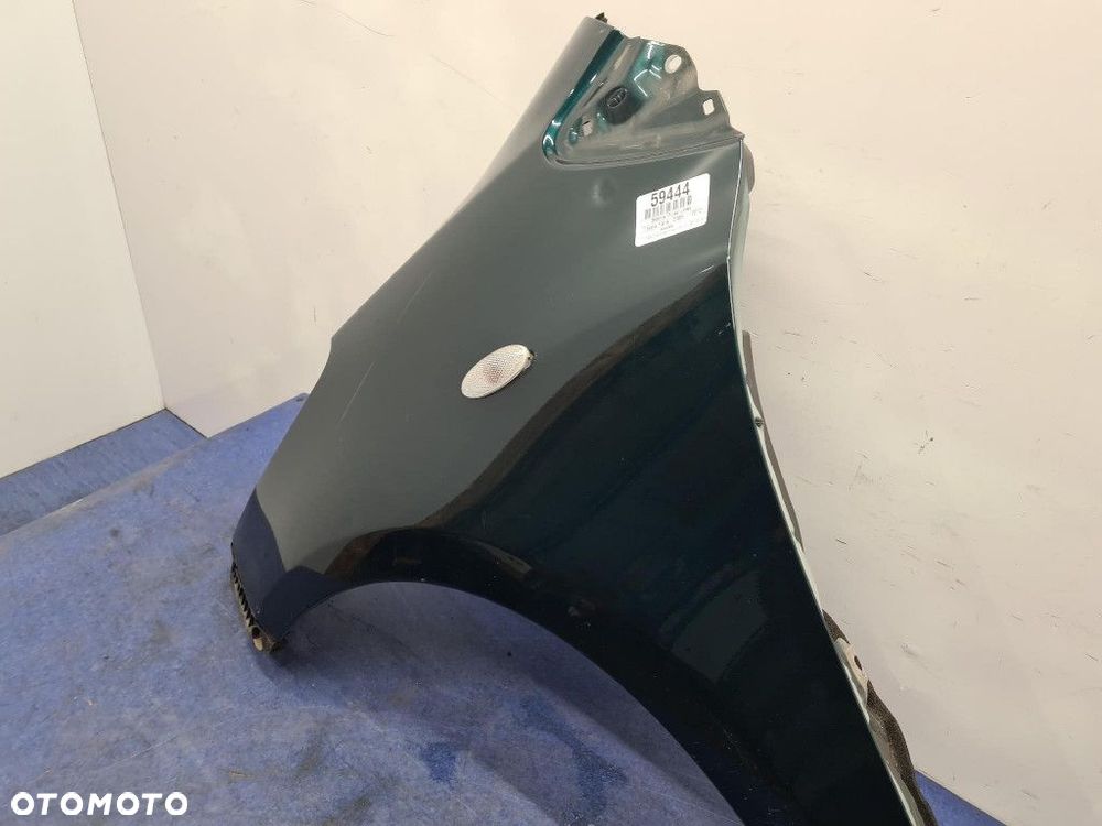 TOYOTA YARIS II LIFT BŁOTNIK PRZÓD LEWY 6S3 - 7