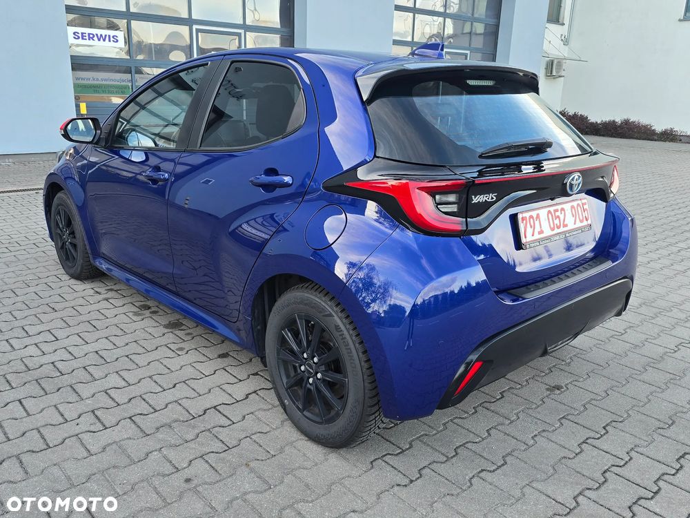 Toyota Yaris - 11