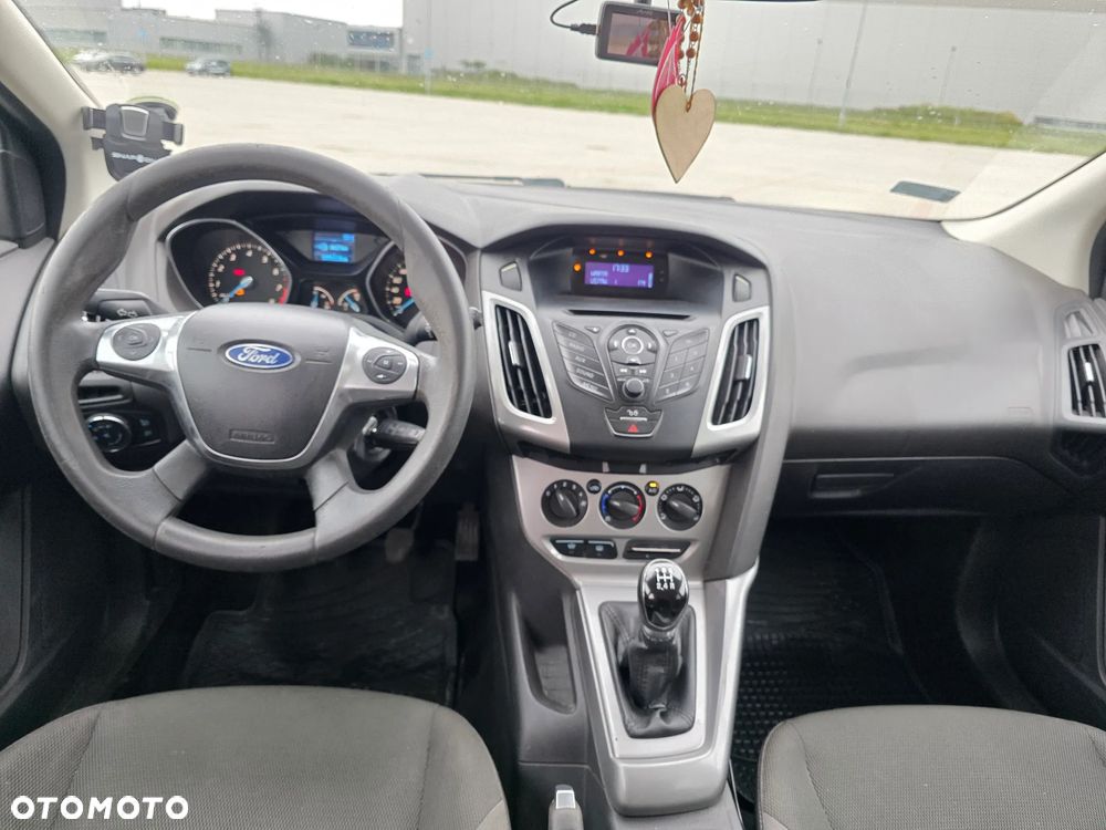 Ford Focus - 17