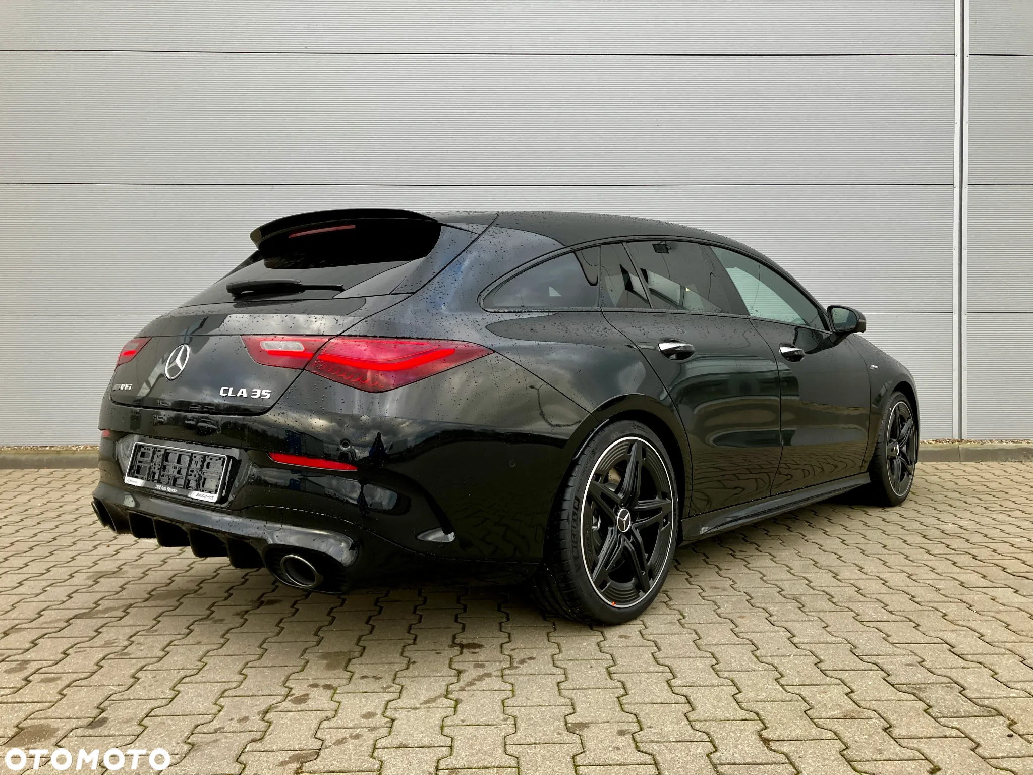 Mercedes-Benz CLA AMG 35 4-Matic 7G-DCT - 2