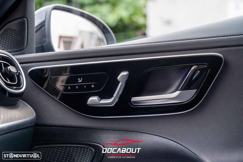 Mercedes-Benz C 300 d AMG Line - 16