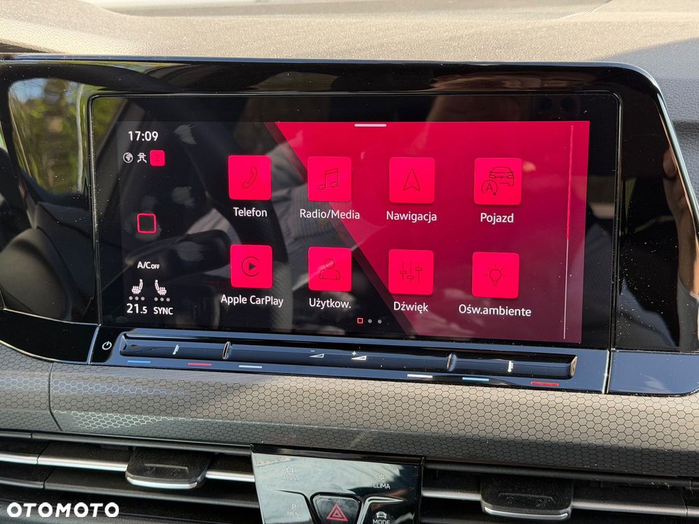 Volkswagen Golf - 10