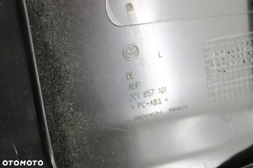 VW Passat B6 Schowek Pasażera - 11
